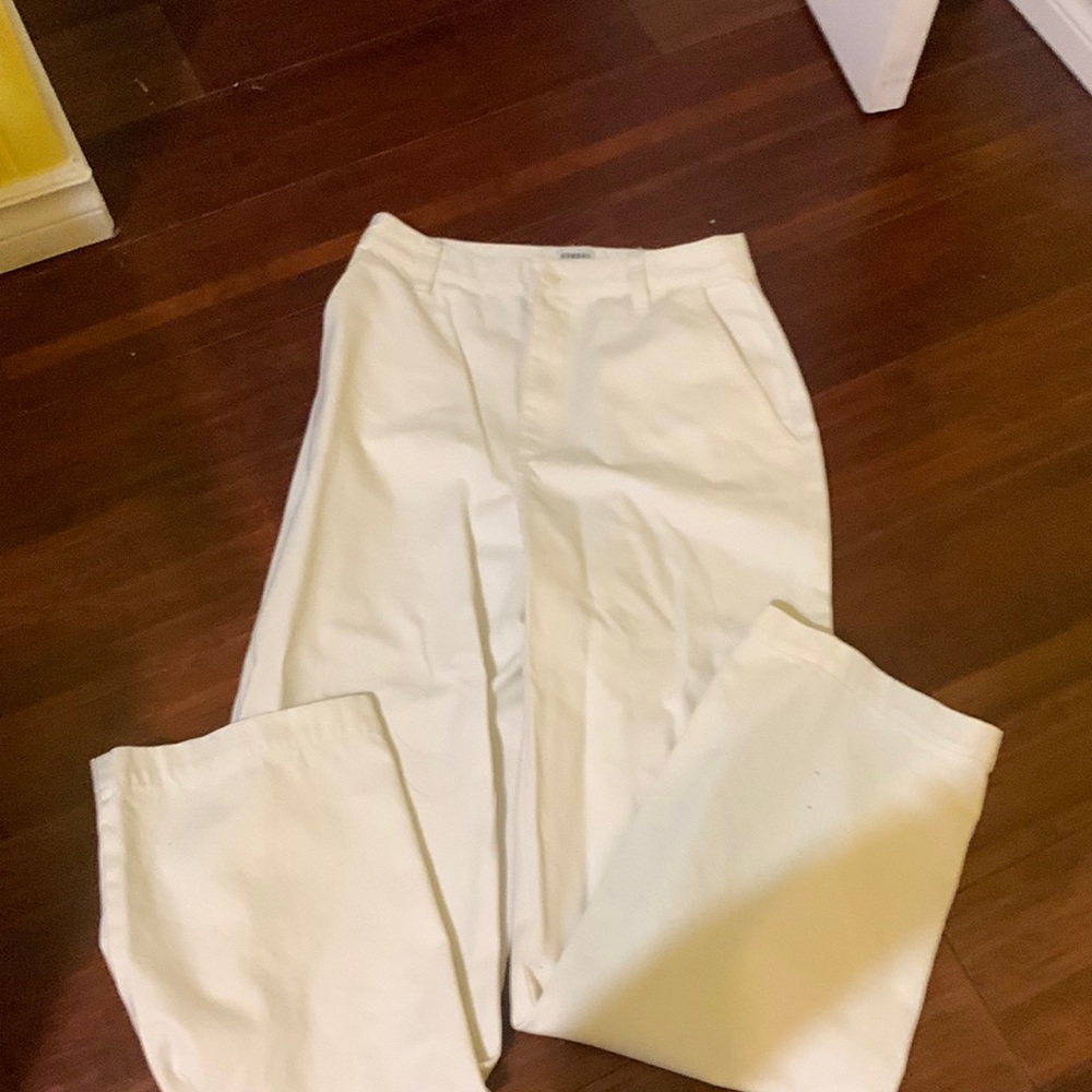 White aritzia pants